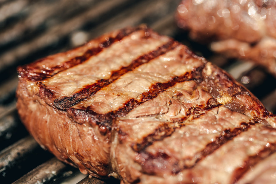 grill-marked-steak-on-bbq.jpg