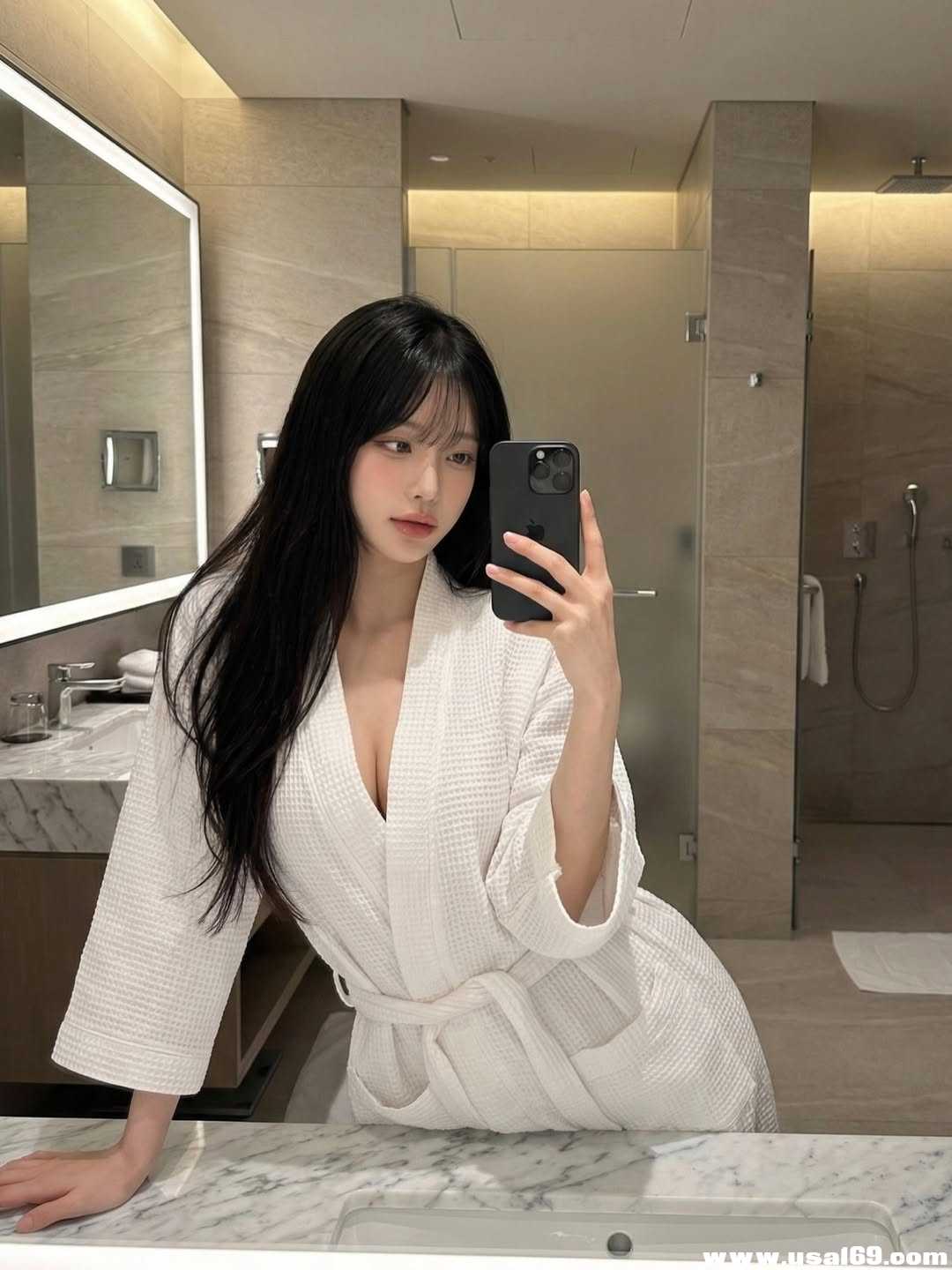 누가 제발 나 대신 화장 좀 지워줬으면 좋겠다••••